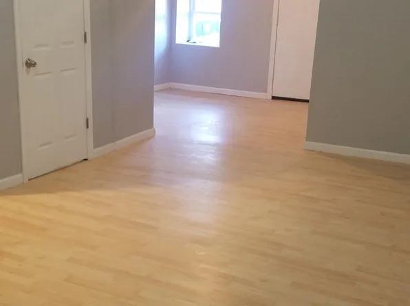 1111 7th Street image 1 of 7