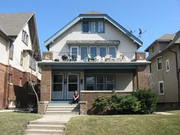 3024 N Maryland Ave, Milwaukee, WI 53211