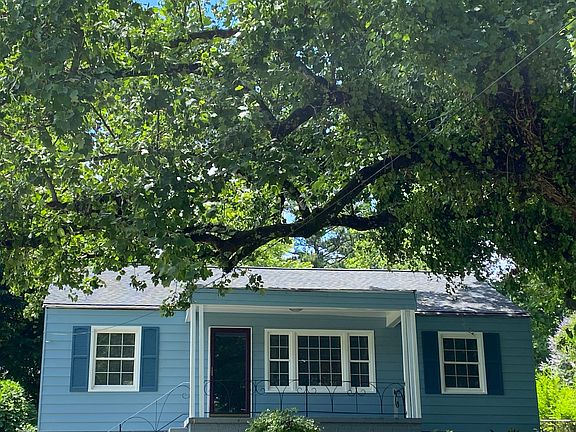 New roof and freshly-painted exterior.