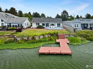 821 Wawona Ave SW, Ocean Shores, WA