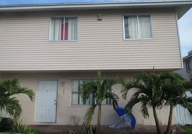 1st image of 251 NE 12th Ave #251
