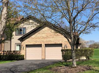 1766 Pebble Beach Dr, Hoffman Estates, IL 60169