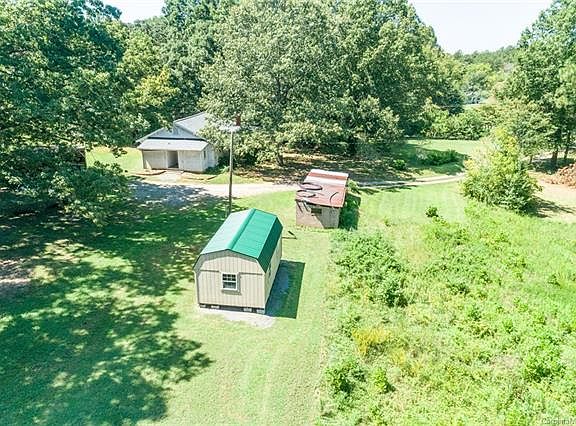 3rd image of 4189 Hickory Hwy