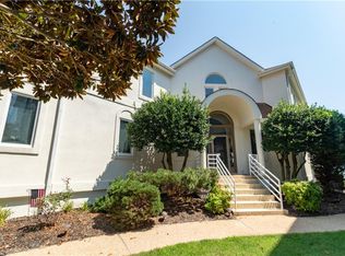 36 Bay Front Pl, Hampton, VA 23664