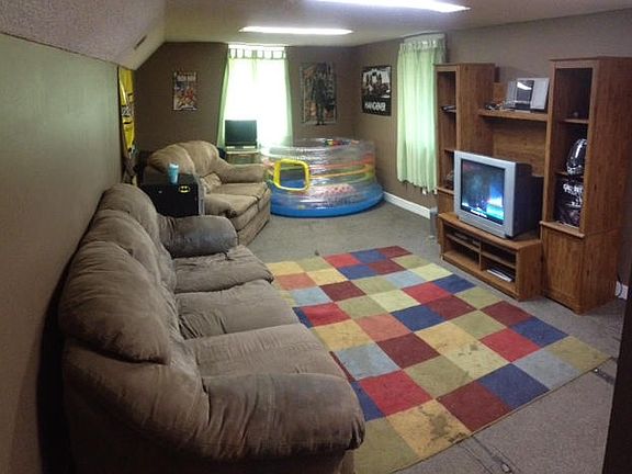 2nd image of 2717 NE Forestdale Ave