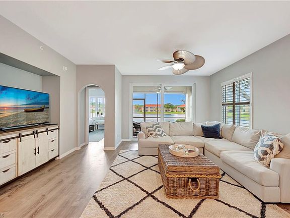 3rd image of 6880 Huntington Lakes CIR #104