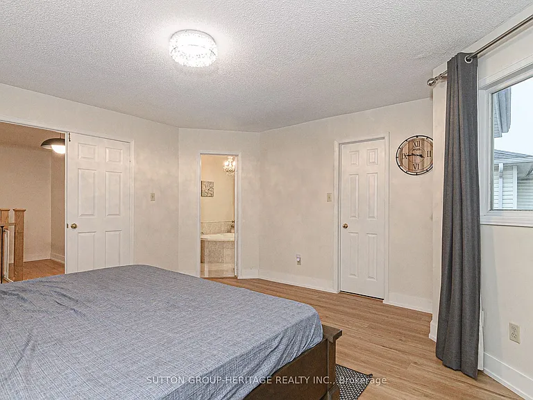 209 Bassett Blvd — Photo 29