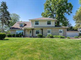 2319 Windsor Dr, Davenport, IA 52807