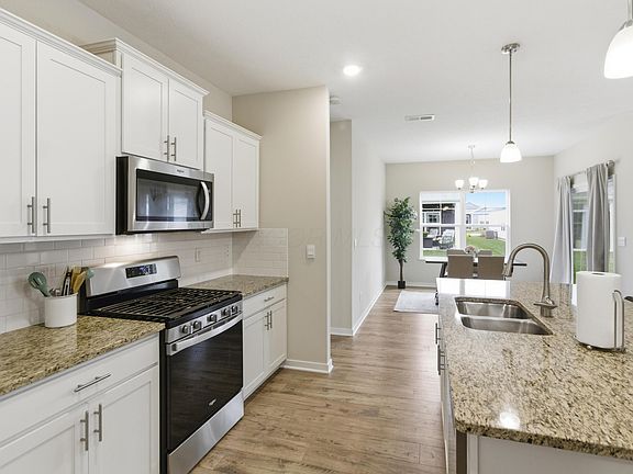 3rd image of 727 Abby Dr