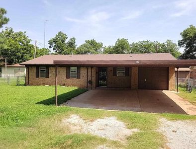 112 E Iowa Ave, Waurika, OK, 73573