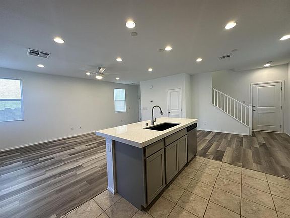 2nd image of 1042 Solemn Cactus Ave