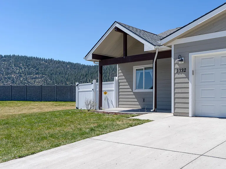 2332 Kismet Ct — Photo 20