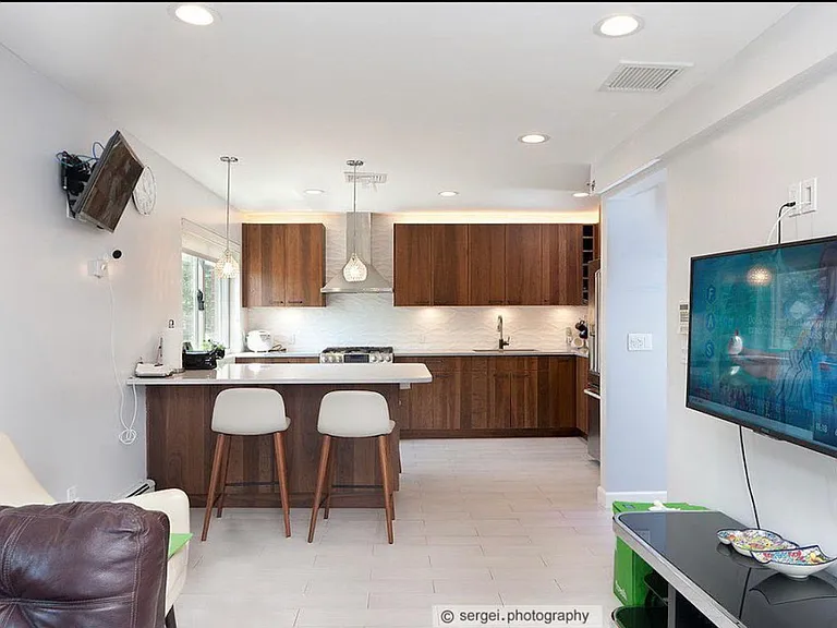 38-32 149th Pl #3 — Photo 3