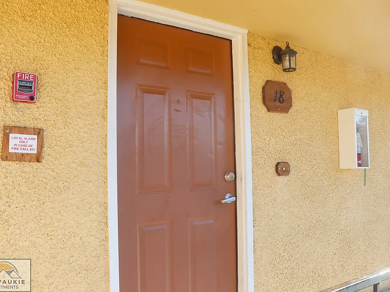 4545 SE Ina Ave #18 — Photo 1