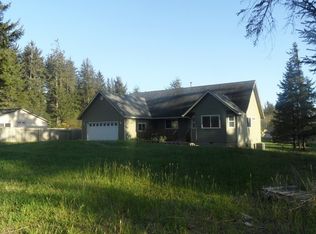 105 Seashore Dr, Crescent City, CA 95531