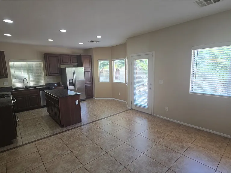 616 Bengal Bay Ave — Photo 8