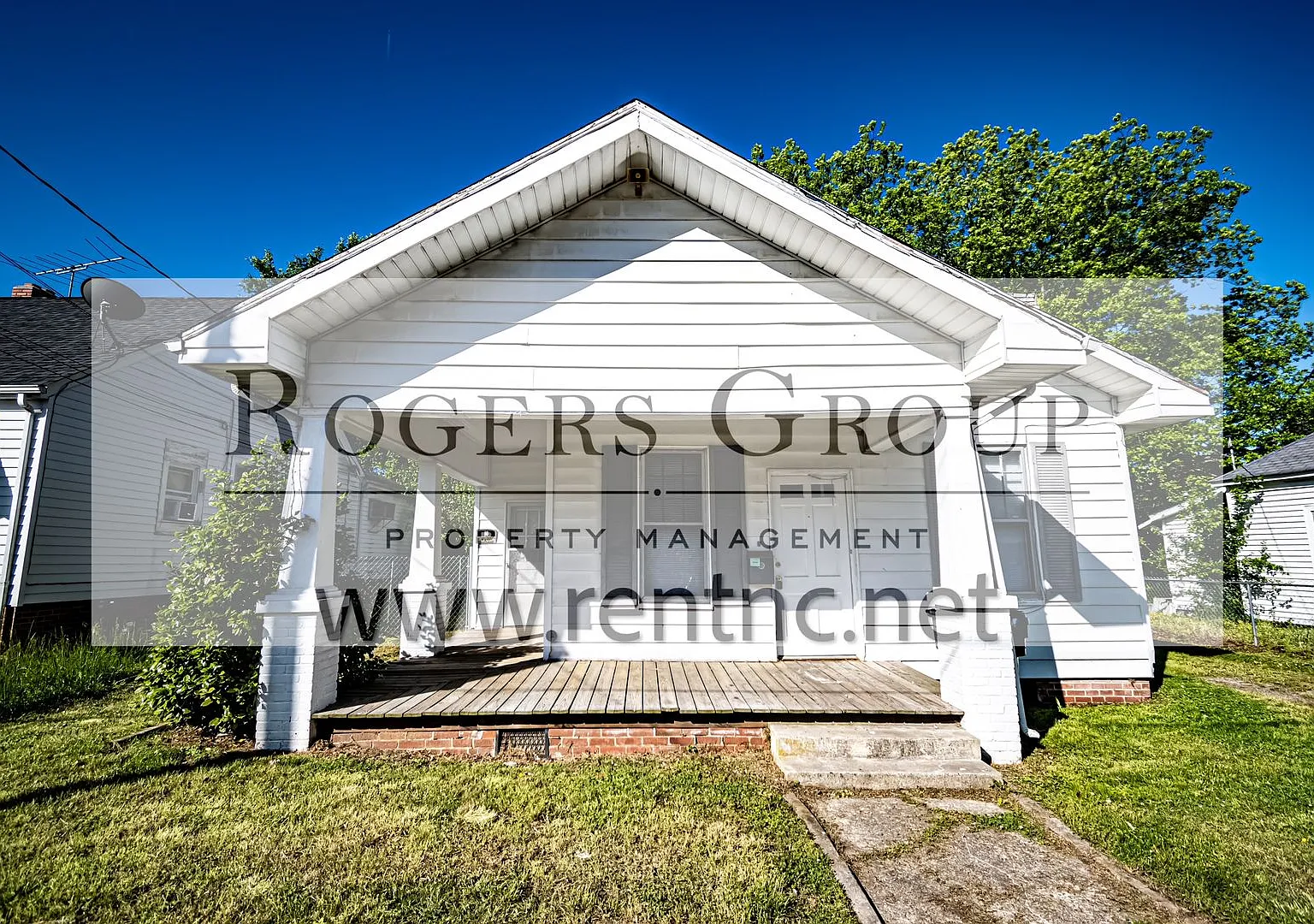 3 bed, 1.0 bath, 1160 sqft, $895 — Photo 1