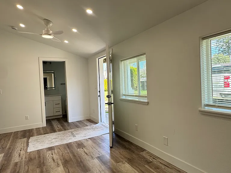 8905 Wadsworth St SW — Photo 15