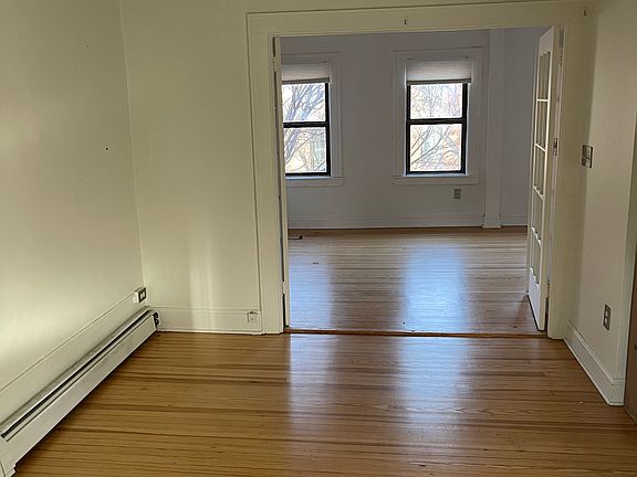 5th image of 153 Mercer St #3