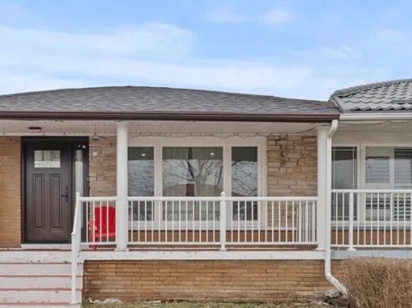 7738 Redstone Rd, Mississauga, ON L4T 2B9