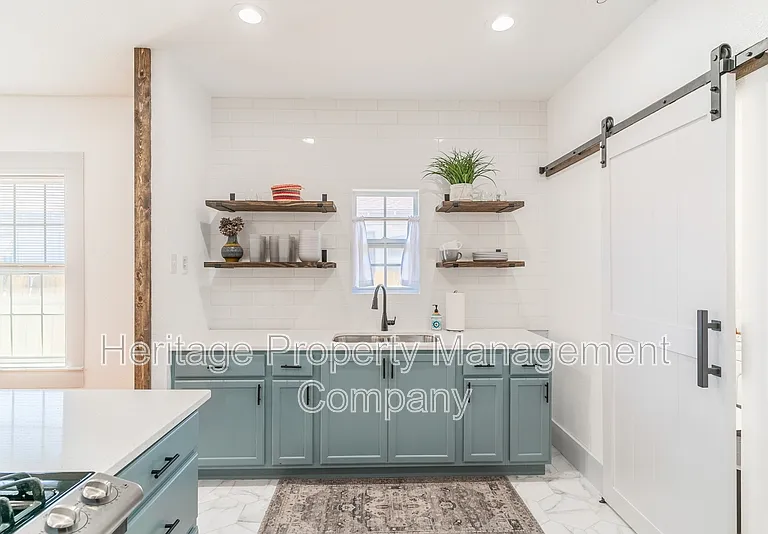 475 E French Pl — Photo 12