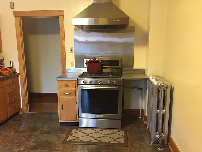 817 E End Ave #2 — Photo 2