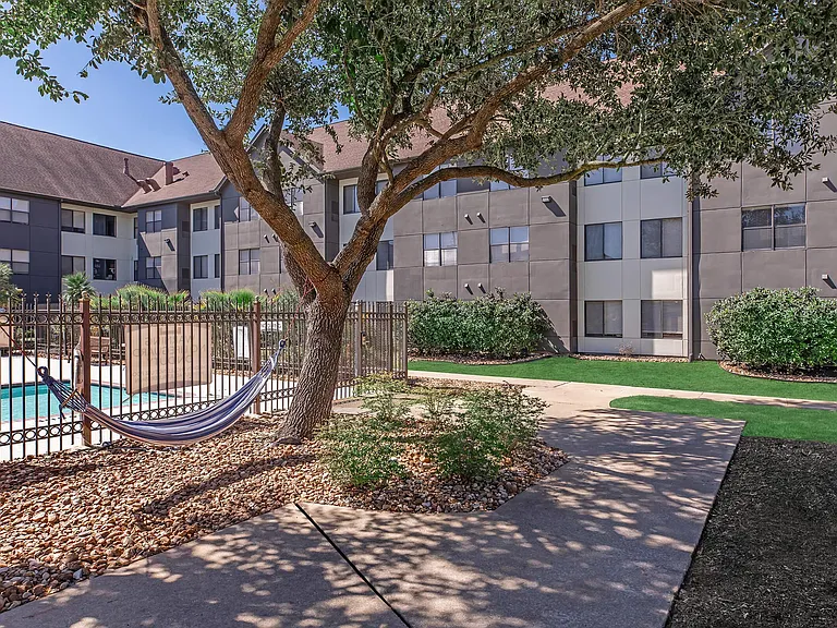 Perla 249 Apartments — Photo 7