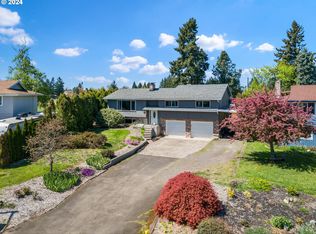 18757 Blue Ridge Dr, Oregon City, OR 97045