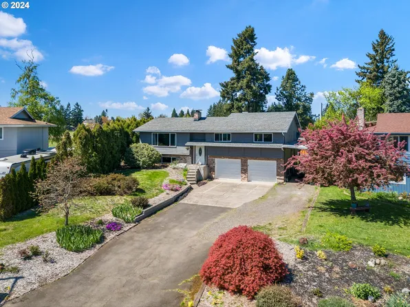 18757 Blue Ridge Dr, Oregon City, OR 97045