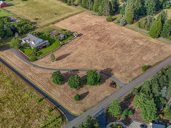 2nd image of 15775 SW Bell Rd
