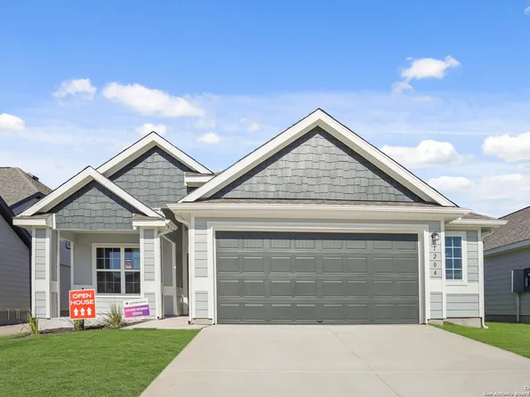 1204 Sweden, Seguin, TX 78155