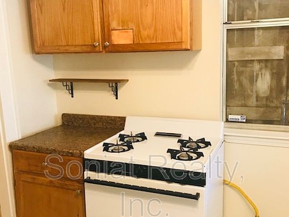 4th image of 8413 Cohn St #8413