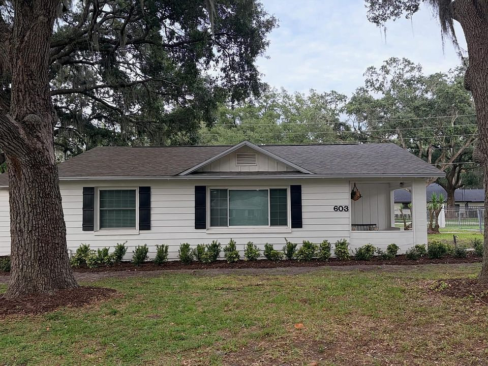 1st image of 603 Palm Dr