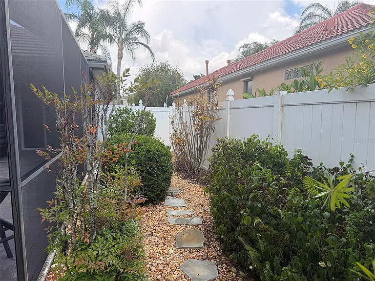 4823 Carrington Cir — Photo 59