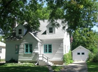 5020 N 56th St, Milwaukee, WI 53218