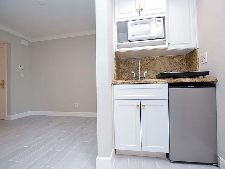 622 Olde Camelot Cir #3212 — Photo 6