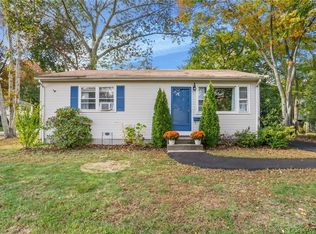 15 Obadiah Ave, Warwick, RI 02889