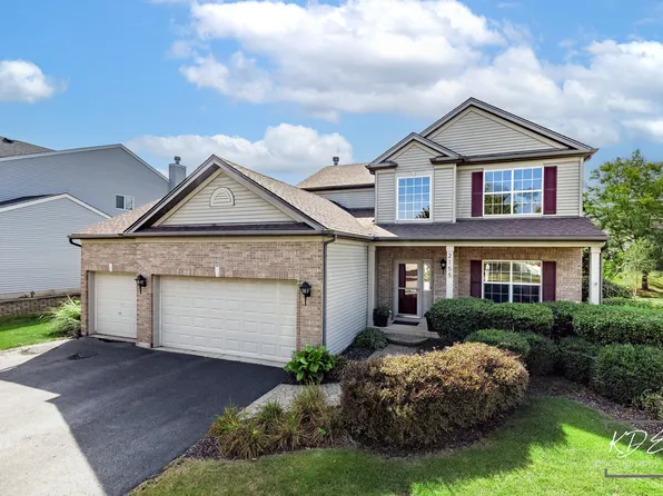 2155 Grand Pointe Trl, Aurora, IL 60503