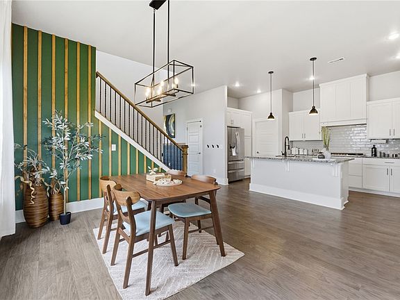 3rd image of 1413 Cannon Ln