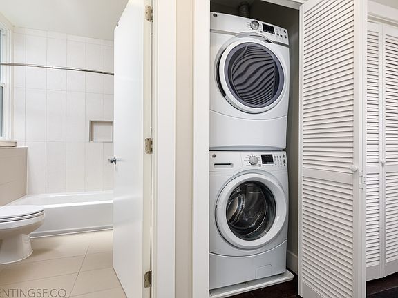2nd image of 1670 Washington St #6