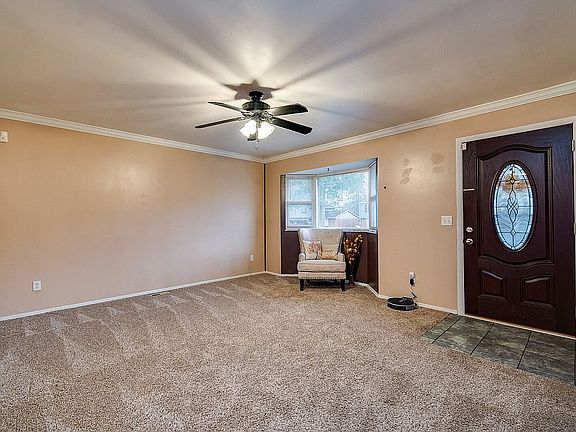 2nd image of 2457 Tiverton Ln