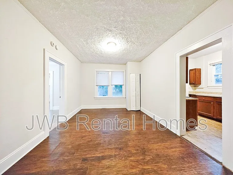 6601 Sunset Dr — Photo 4