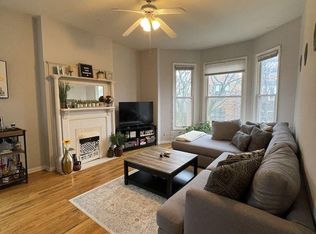 2545 N Seminary Ave APT 3F, Chicago, IL 60614