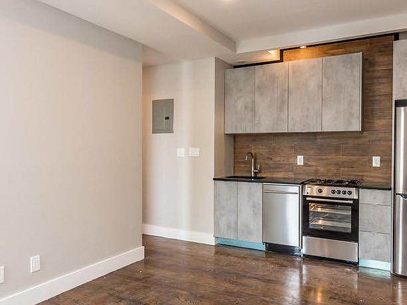 2nd image of 370 E 23rd St APT P