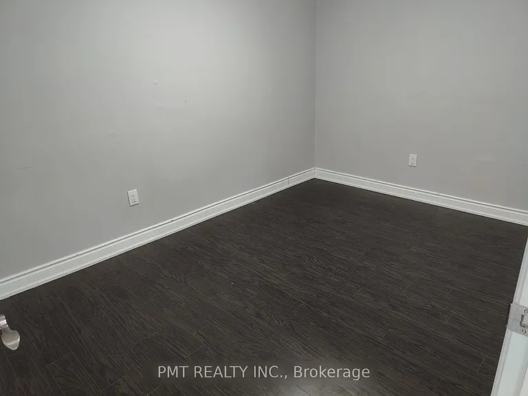 73 Greene Dr — Photo 19