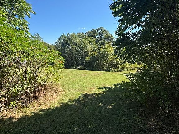 5th image of 312 William Ln