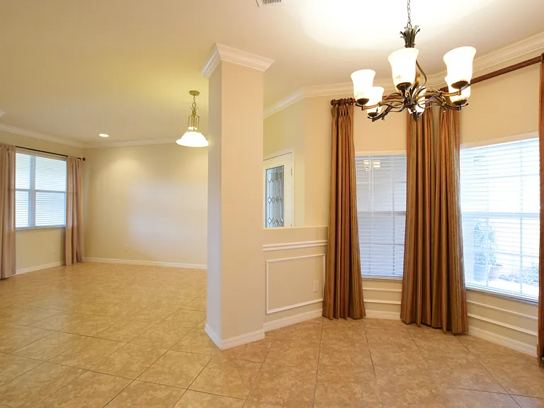 1224 Travertine Ter — Photo 4