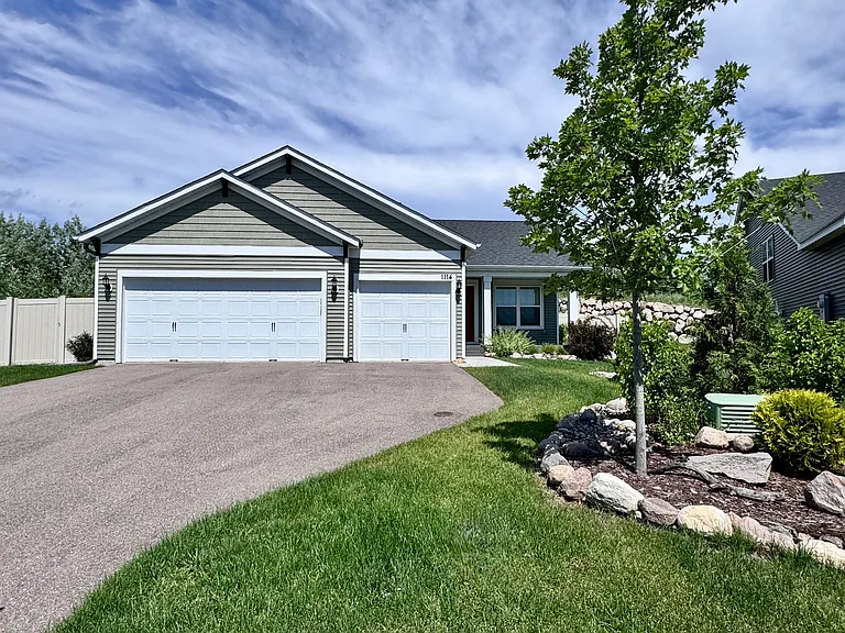 1114 Meadow Ln — Photo 19