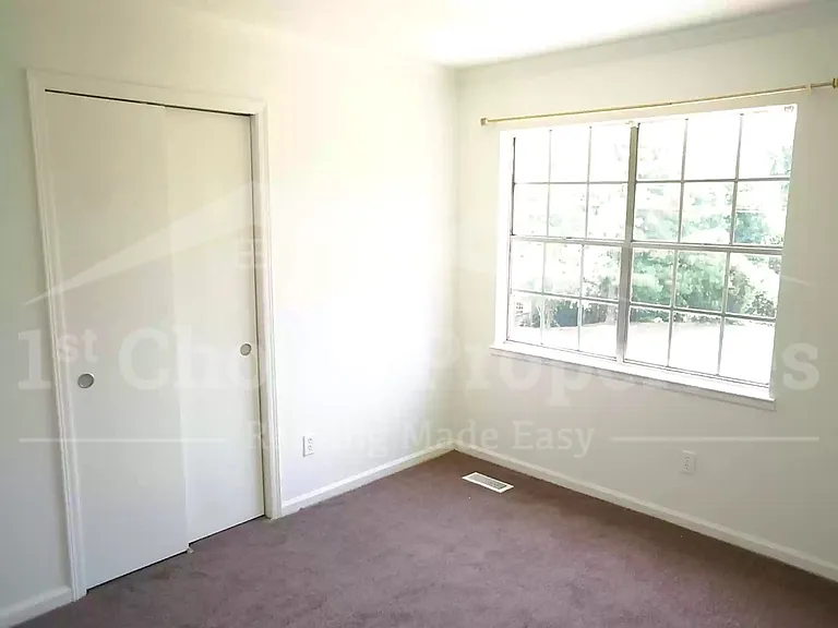 5010 Darlene Dr — Photo 9