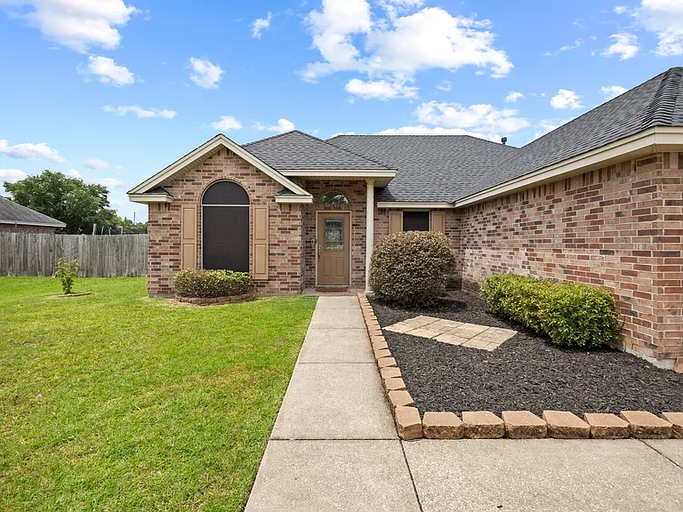 5470 Westmeadow Ln — Photo 16